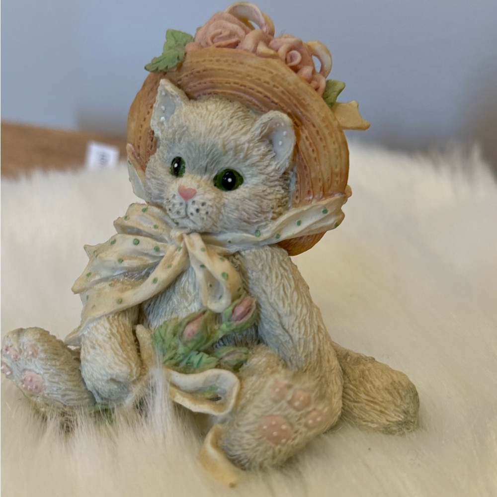 Calico Kittens Our Friendship
Blossomed From the Heart 627887 Cat w/ Flower Hat